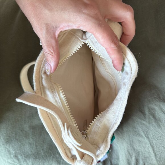 Fun, bright small purse with geometric patterns - Picture 4 of 5